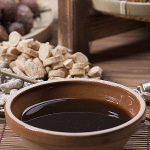 Awtomatikong halo-halong likidong pagpuno ng packaging machine